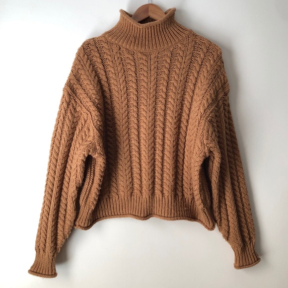 H&M Sweaters - H&M Women's Chunky Cable Knit Turtleneck Sweater Size Medium